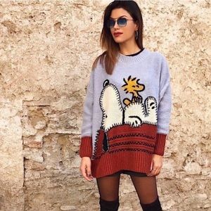 Zara Snoopy oversize sweater